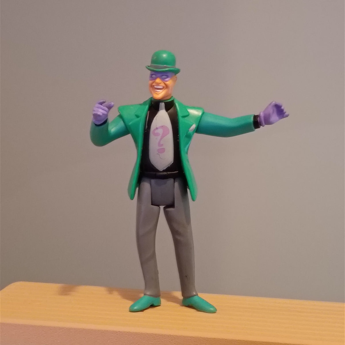 Kenner DC Comics Batman: The Animated Series Villain The Riddler Toy Figure 1992 4.5 Inch