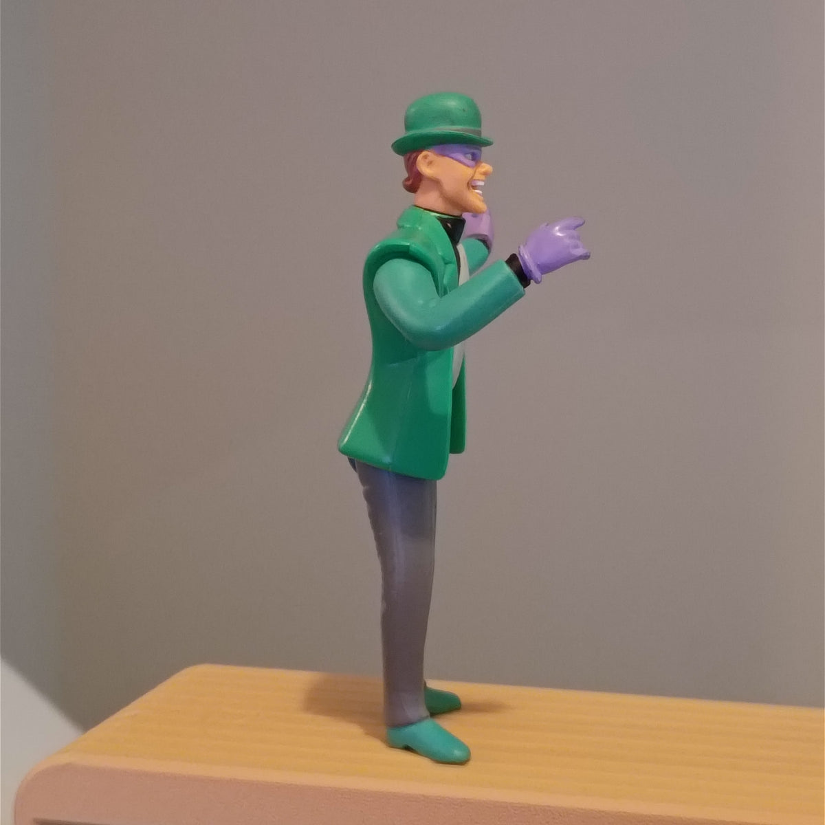 Kenner DC Comics Batman: The Animated Series Villain The Riddler Toy Figure 1992 4.5 Inch