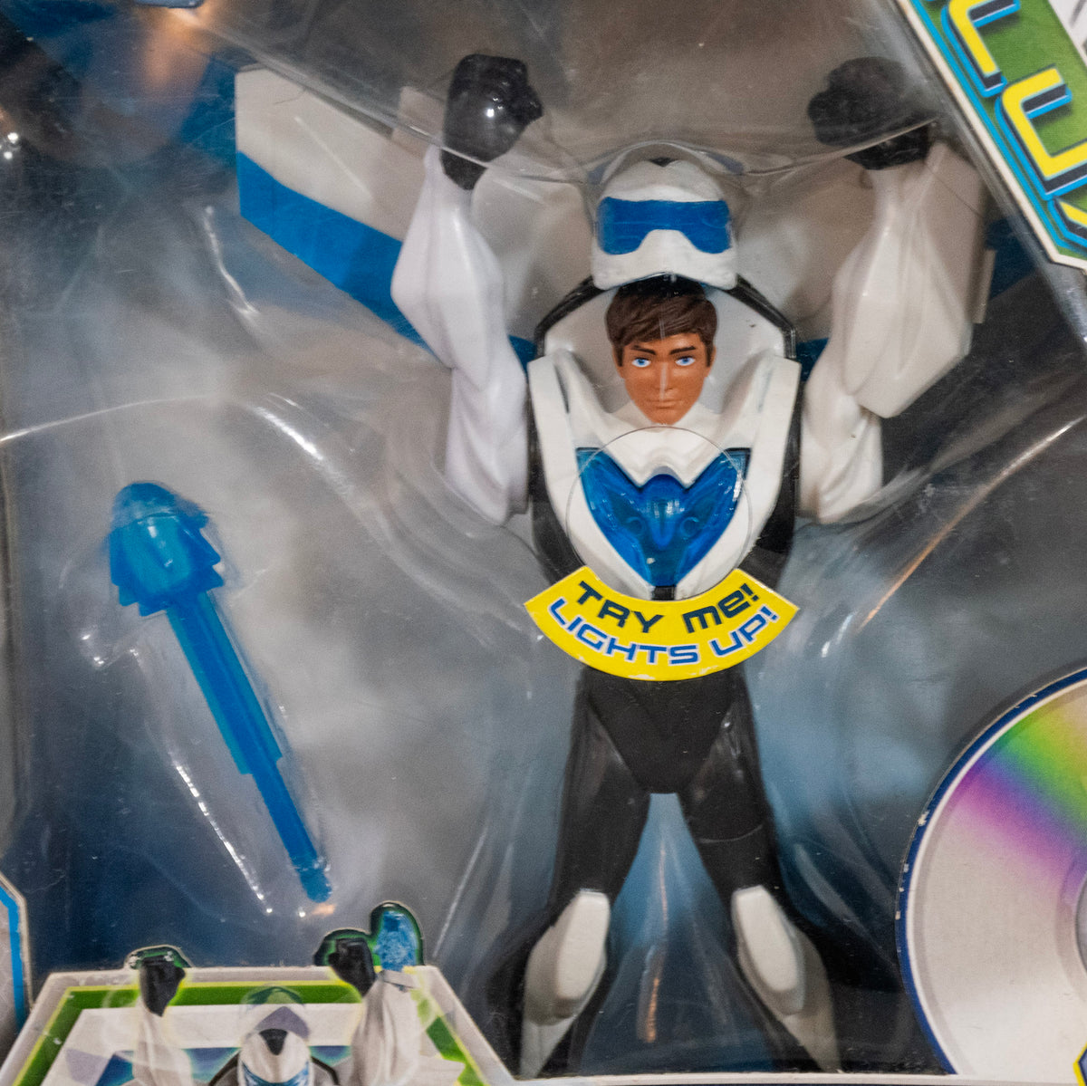 Max Steel 2013 Deluxe Turbo Flight 360° Turbo Spinning Action Figure
