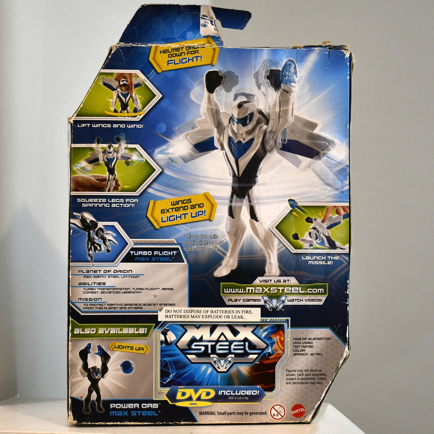 Max Steel 2013 Deluxe Turbo Flight 360° Turbo Spinning Action Figure