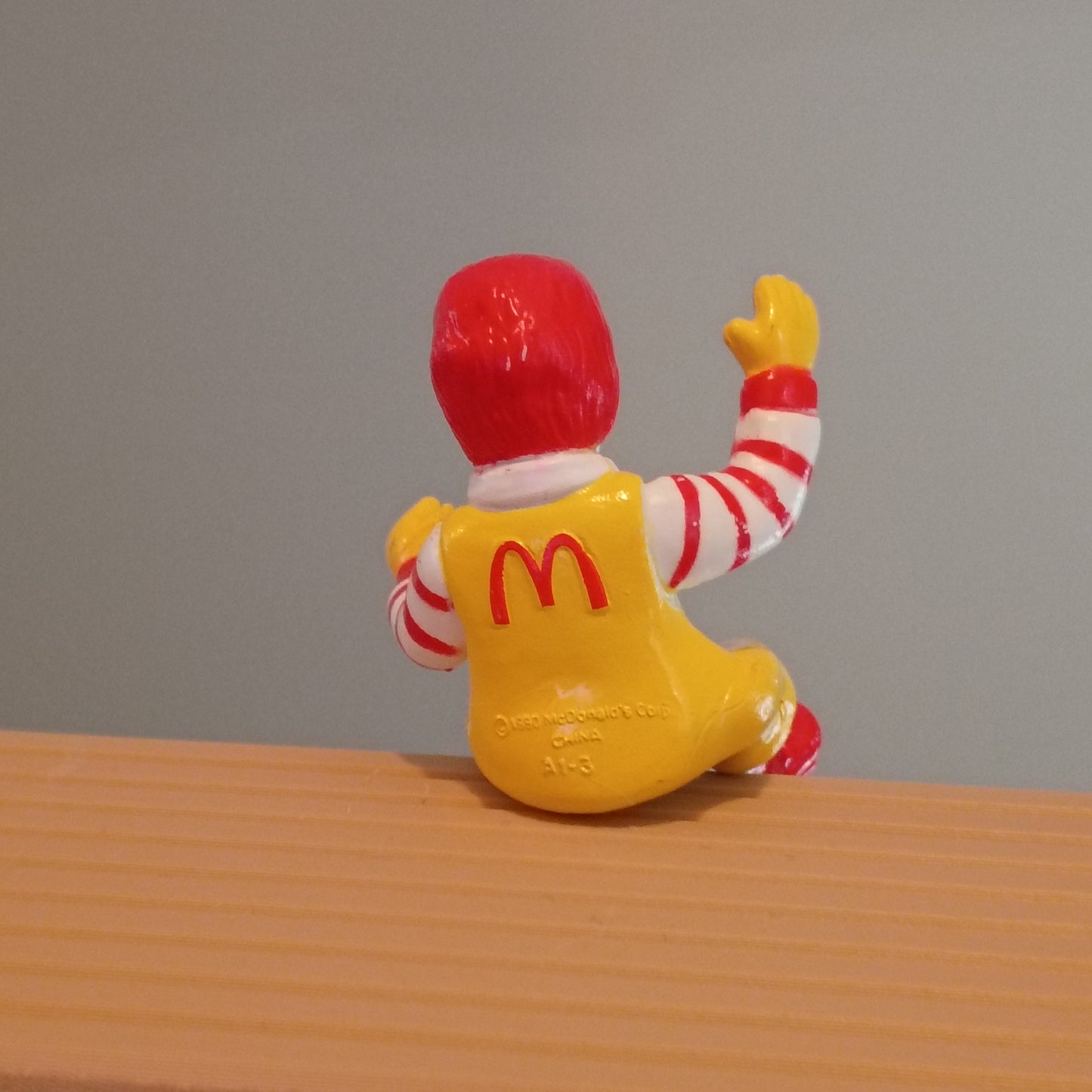Vintage 1990 McDonalds Happy Meal Ronald McDonald Sitting Figure Toy