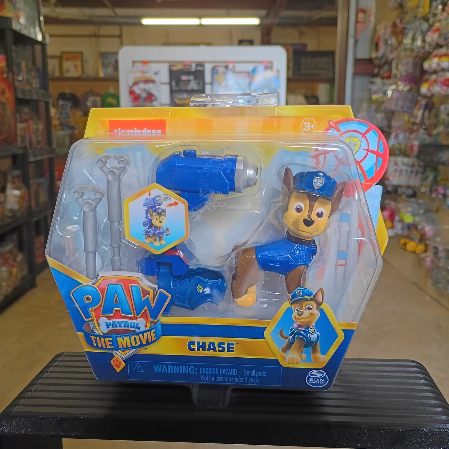 Paw Patrol The Movie Chase Action Figure w/ Shooting Grappling Hook